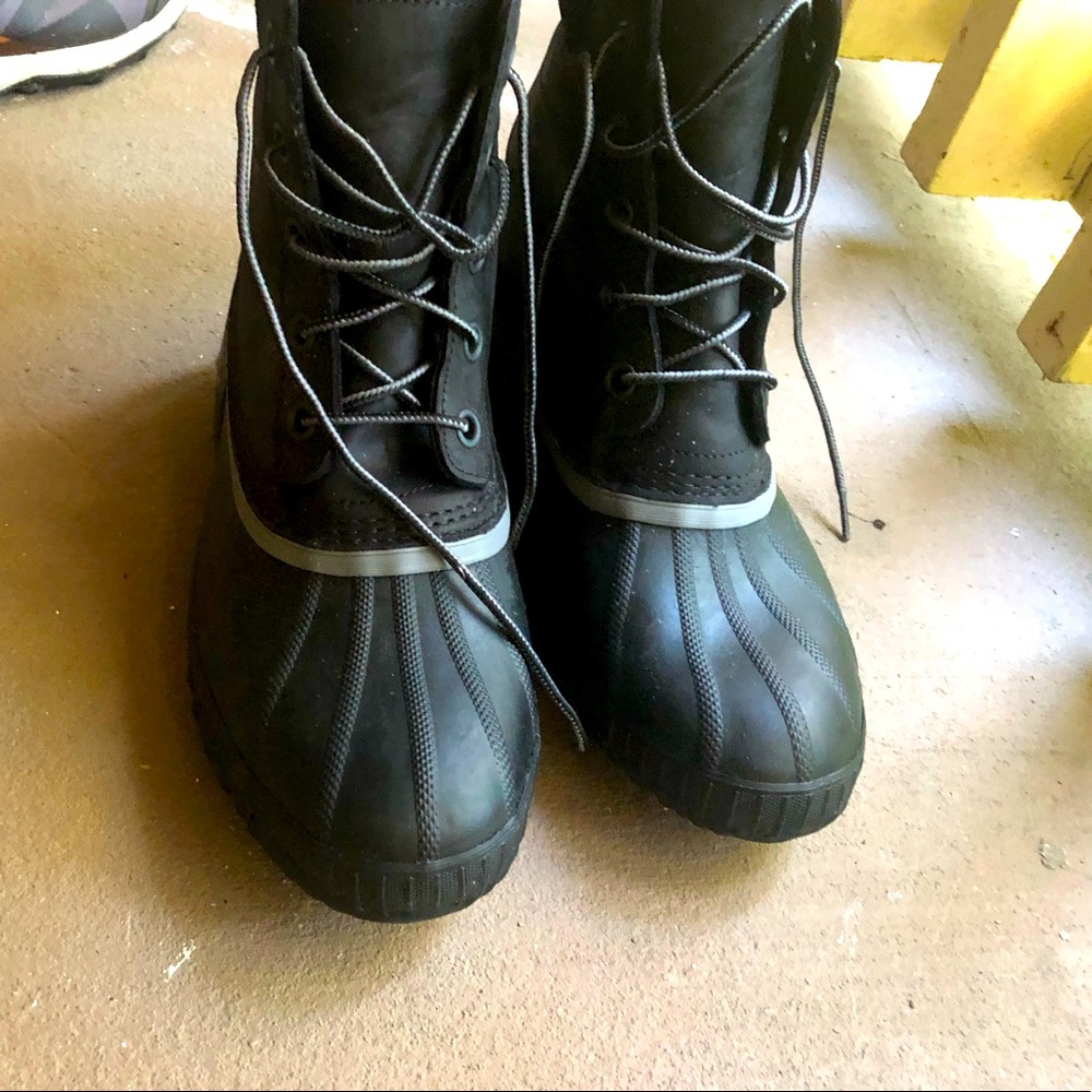 Sorel Cheyenne waterproof size 10 boots. Brand new and never used.